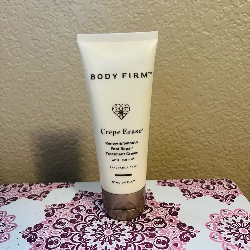 Body Firm Crepe Erase Renew & Smooth Foot Repair Treatment Cream New